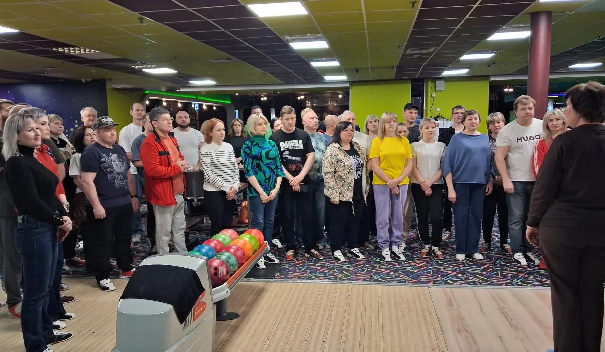 Азартная игра, спорт и улыбки